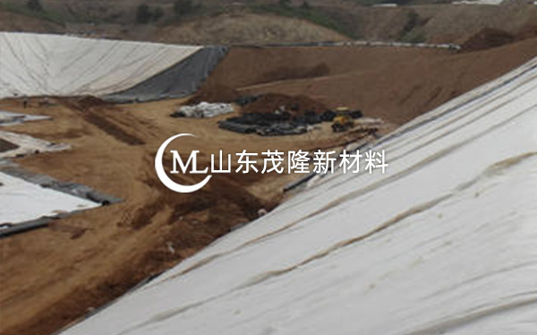 《山東濱州垃圾填埋場》土工布、土工膜施工